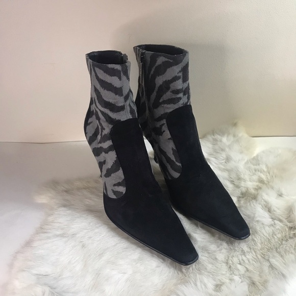 Donald Pliner Maliki Zebra Print Leather Heeled Boots Booties 6 M - Picture 4 of 12